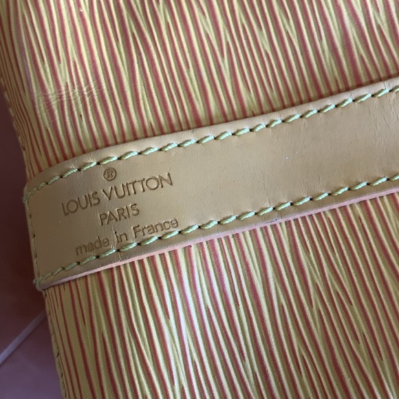 💜💛Authentic Louis Vuitton Epi Noe PM Bag & French Kisslock Wallet💜💛 - Picture 6 of 17